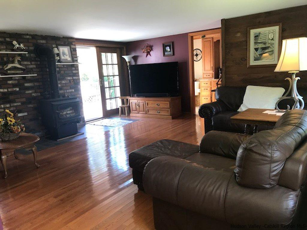 40 Redder Road Pine Bush, NY 12566 - Photo 5 of 35 Photo 5