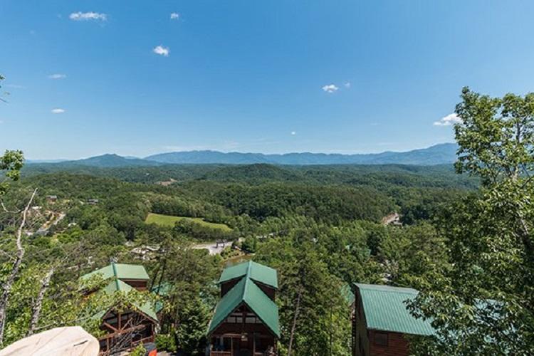 2251 Upper Middle Creek Road, Unit 37 Sevierville, TN 37876 - Photo 28 of 30 on-the-rocks-11-600x400