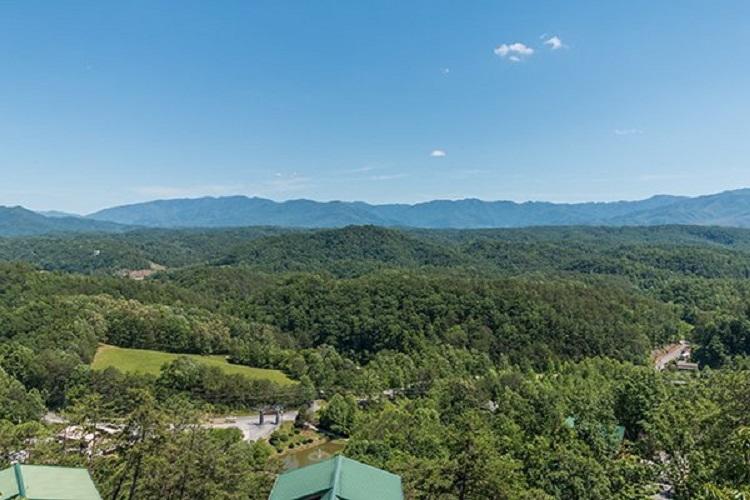 2251 Upper Middle Creek Road, Unit 37 Sevierville, TN 37876 - Photo 29 of 30 on-the-rocks-12-600x400