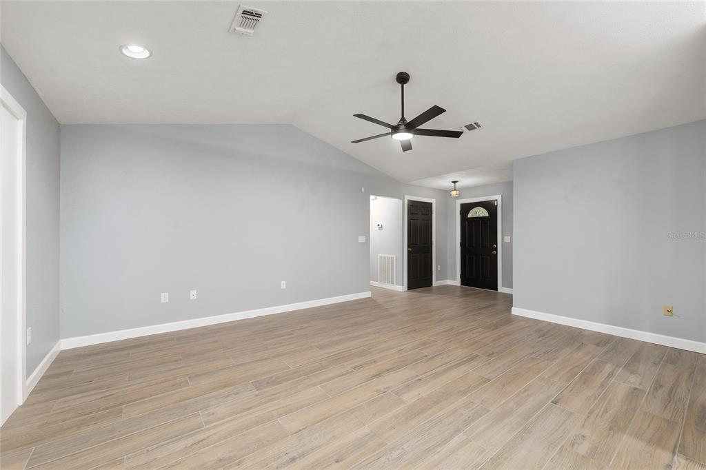 6548 Southwest 136th Court Road Ocala, FL 34481 - Photo 8 of 98