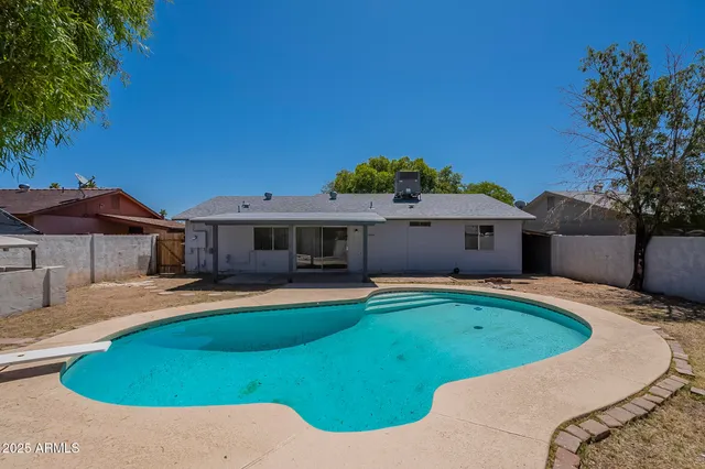 $324,900 | 17848 North 34th Lane, Phoenix, AZ 85053