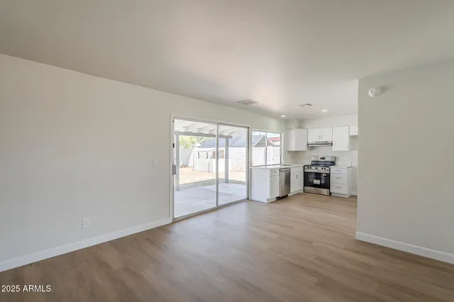 $324,900 | 17848 North 34th Lane, Phoenix, AZ 85053