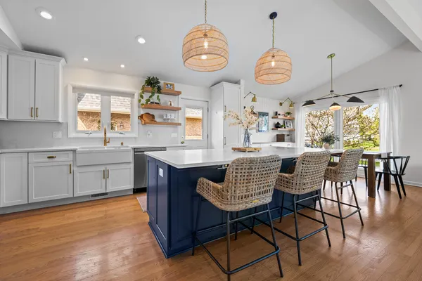 $925,000 | 161 East Stone Avenue, Lake Forest, IL 60045