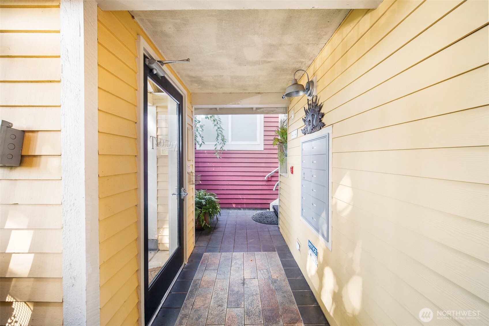 2400 East Howell Street, Unit G Seattle, WA 98122 - Photo 30 of 31 a view of a balcony