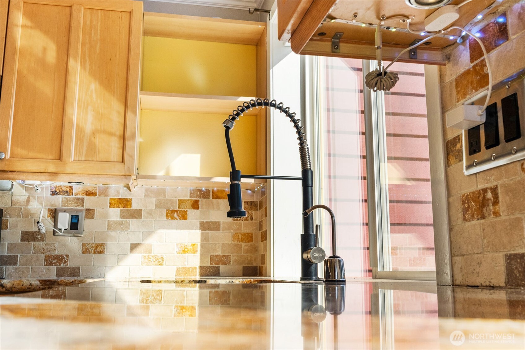 2400 East Howell Street, Unit G Seattle, WA 98122 - Photo 10 of 31 a bathroom with a bathtub and shower