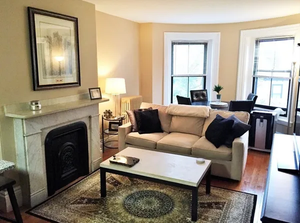 $3,100 | 73 Montgomery Street, Unit 3, Boston, MA 02116