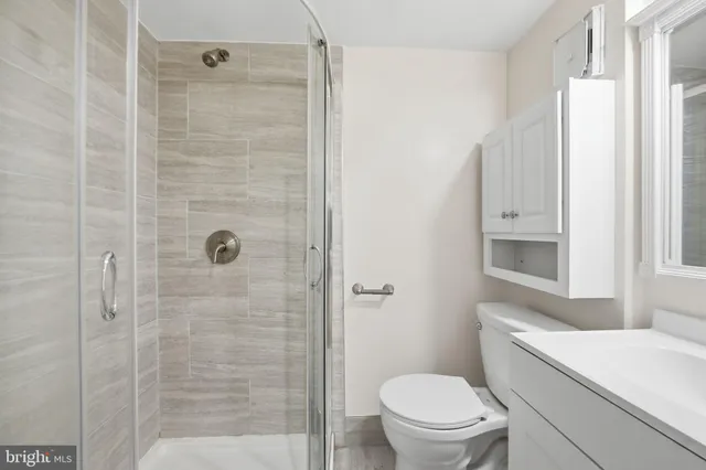 $2,575 | 4431 36th Street South, Unit A1, Arlington, VA 22206