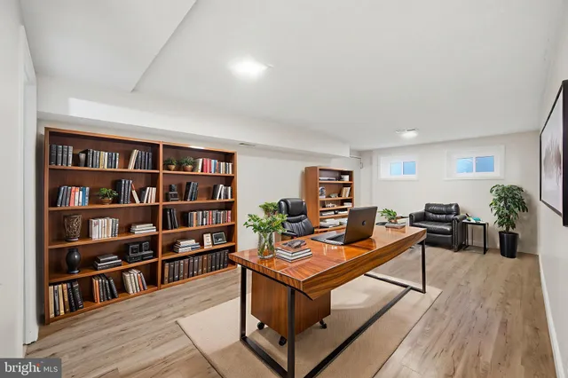 $2,575 | 4431 36th Street South, Unit A1, Arlington, VA 22206