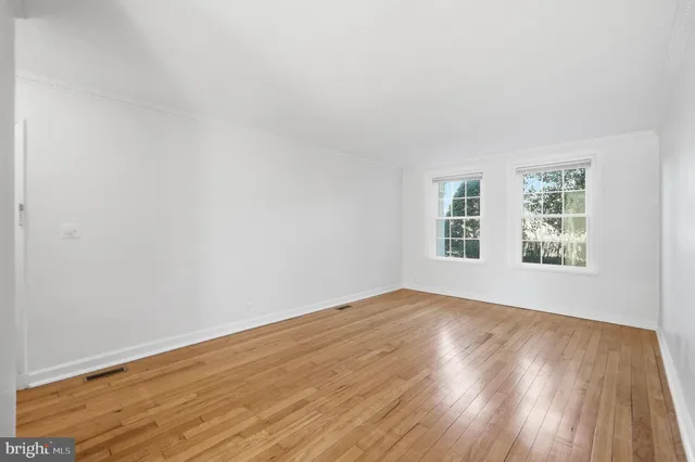 $2,575 | 4431 36th Street South, Unit A1, Arlington, VA 22206