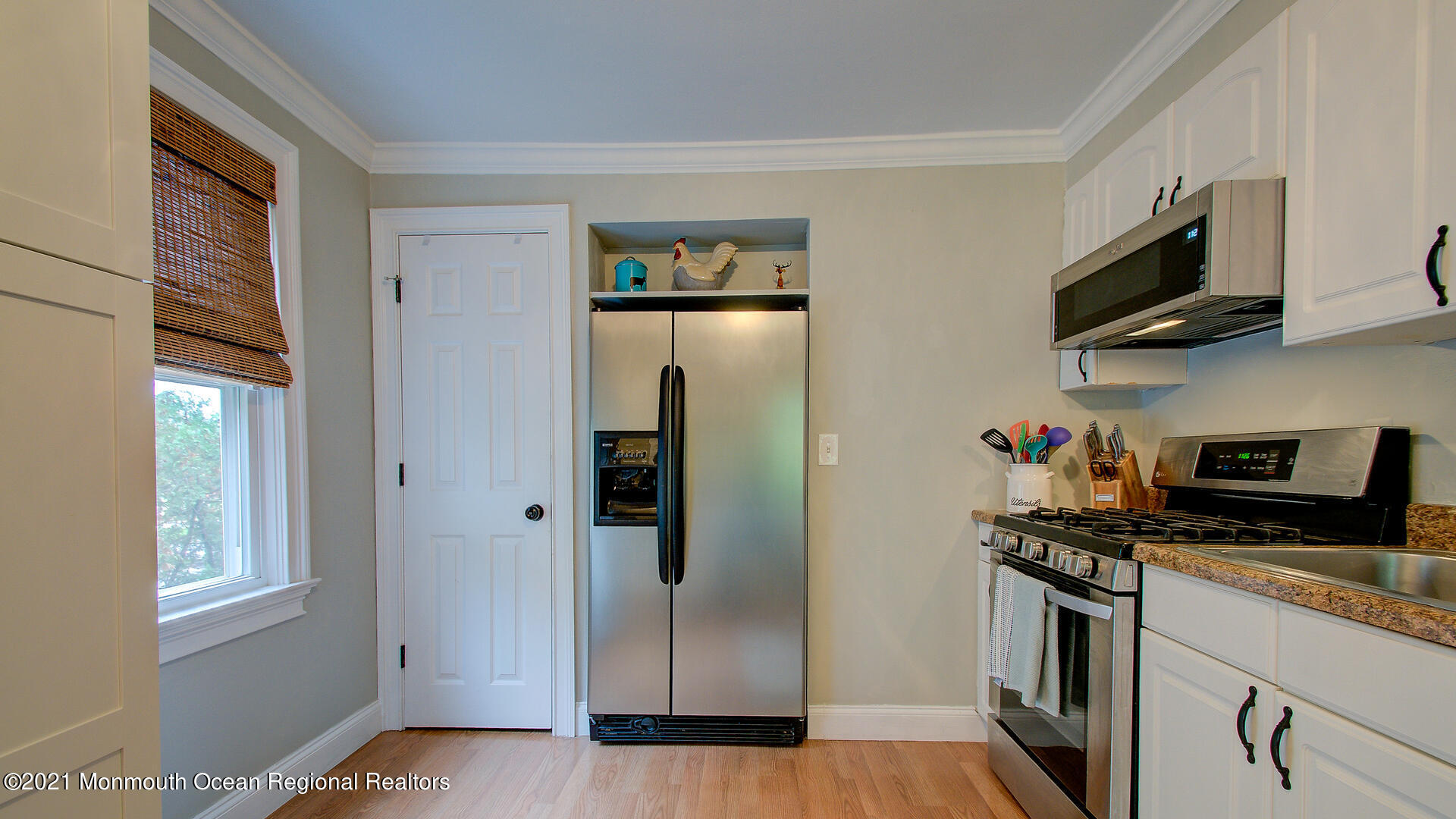 10 Cherry Tree Farm Road Middletown, NJ 07748 - Photo 20 of 43 a kitchen with stainless steel appliances granite countertop a refrigerator and a stove top oven