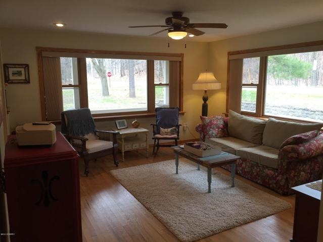 3991 Lakeshore Road Manistee, MI 49660 - Photo 5 of 36 1798475-5.JPG
