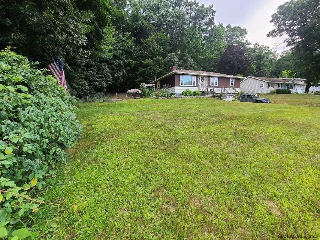 8 Denison Road Colonie, NY 12309 - Photo 6 of 44 Photo 7