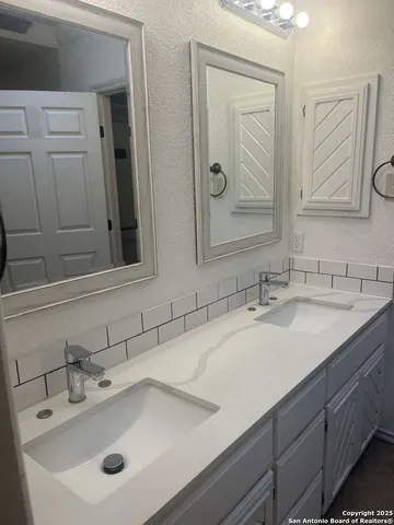 $1,895 | 15215 Bent Moss Street, San Antonio, TX 78232