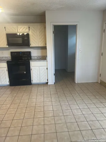 $1,895 | 15215 Bent Moss Street, San Antonio, TX 78232