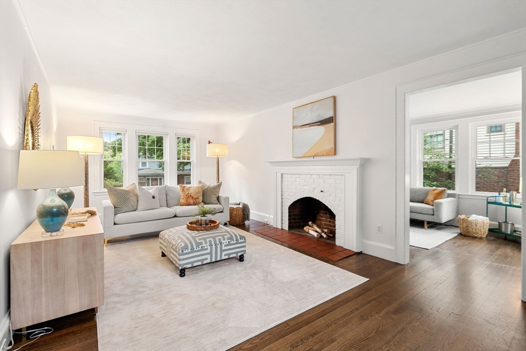 36 Richardson Road Belmont, MA 02478 - Photo 3 of 18