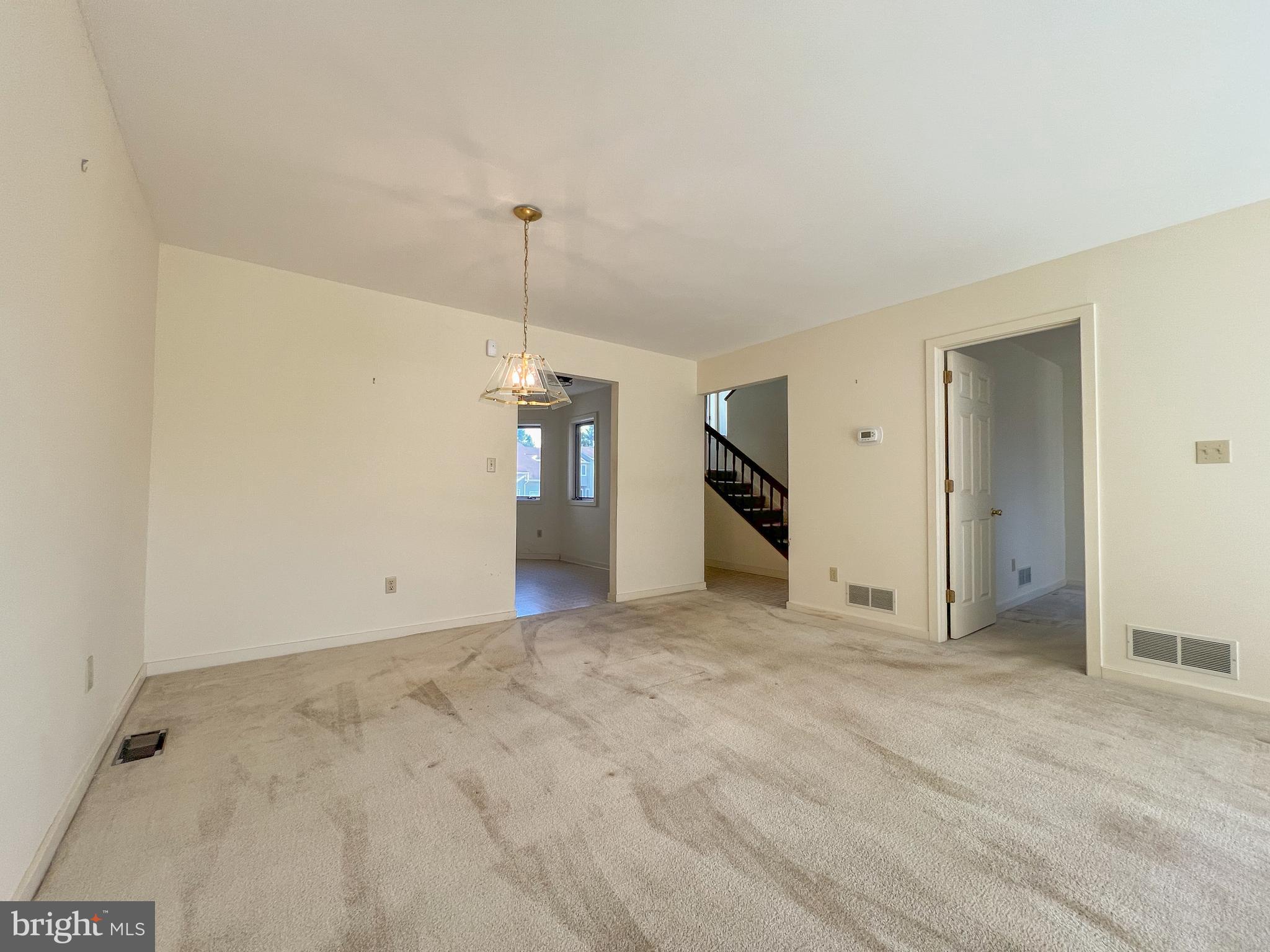 370 Chickory Way Newark, DE 19711 - Photo 7 of 36 a view of empty room with a ceiling fan