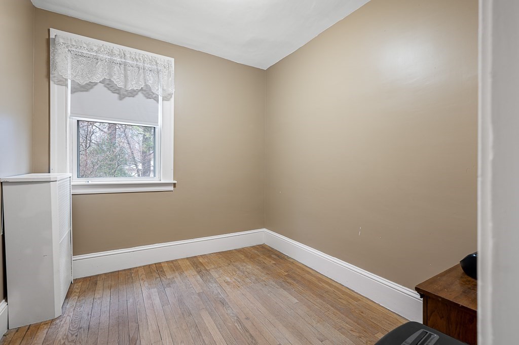 15 Rockrimmon Road Worcester, MA 01602 - Photo 18 of 33