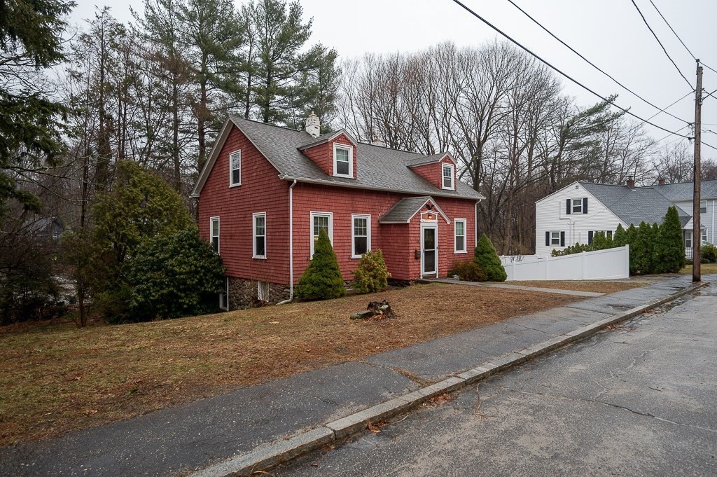 15 Rockrimmon Road Worcester, MA 01602 - Photo 26 of 33