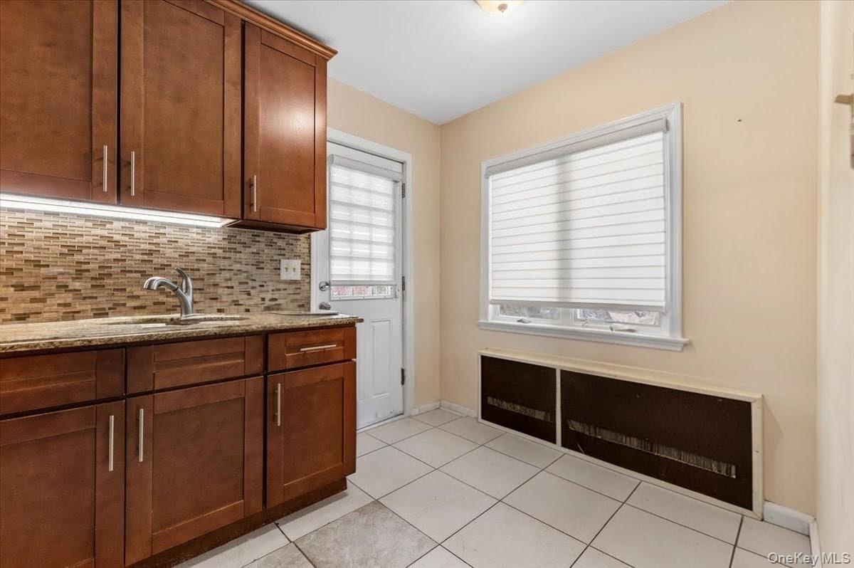 449 Argyle Road Cedarhurst, NY 11516 - Photo 14 of 33