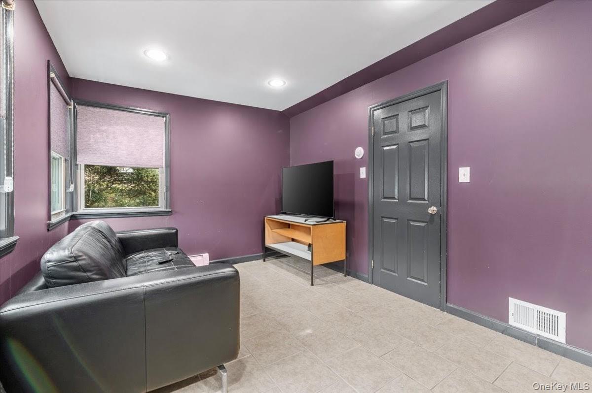 449 Argyle Road Cedarhurst, NY 11516 - Photo 16 of 33