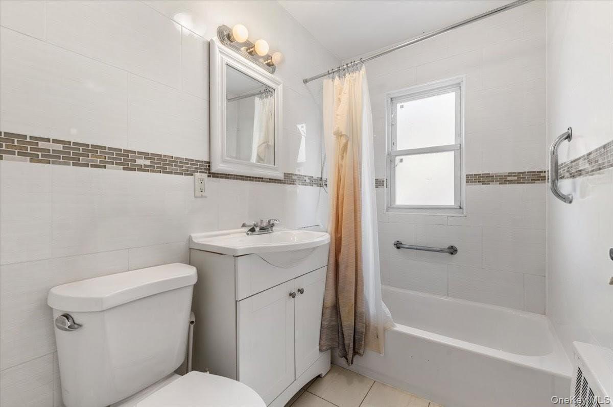 449 Argyle Road Cedarhurst, NY 11516 - Photo 19 of 33