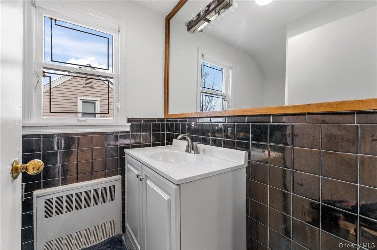 449 Argyle Road Cedarhurst, NY 11516 - Photo 22 of 33