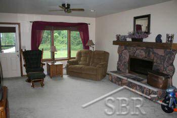 7172 South Steel Road St. Charles, MI 48655 - Photo 4 of 11 20032767-3.JPG