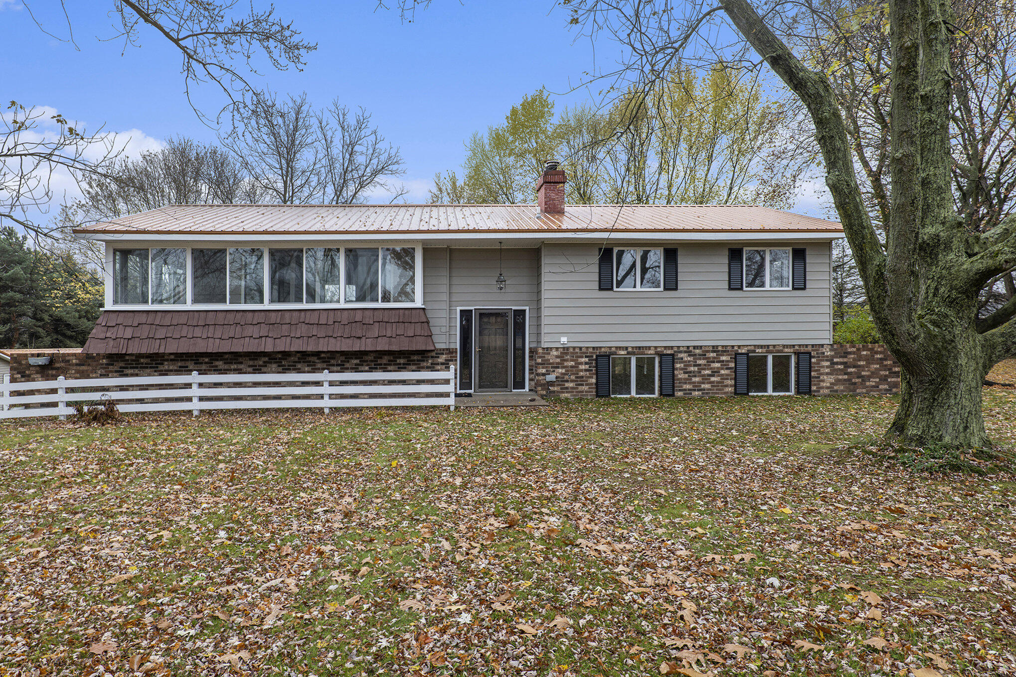 4420 County Farm Road Greenville, MI 48838 - Photo 3 of 26 003_country_farm-42
