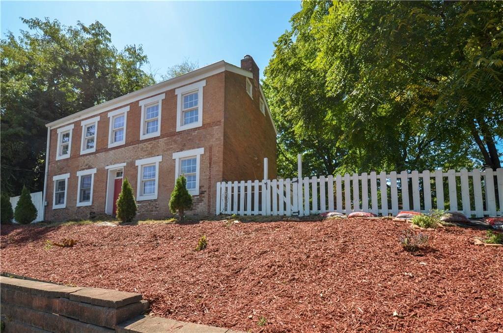 7716 North Michigan Road Indianapolis, IN 46268 - Photo 4 of 49 Gallery Image 4