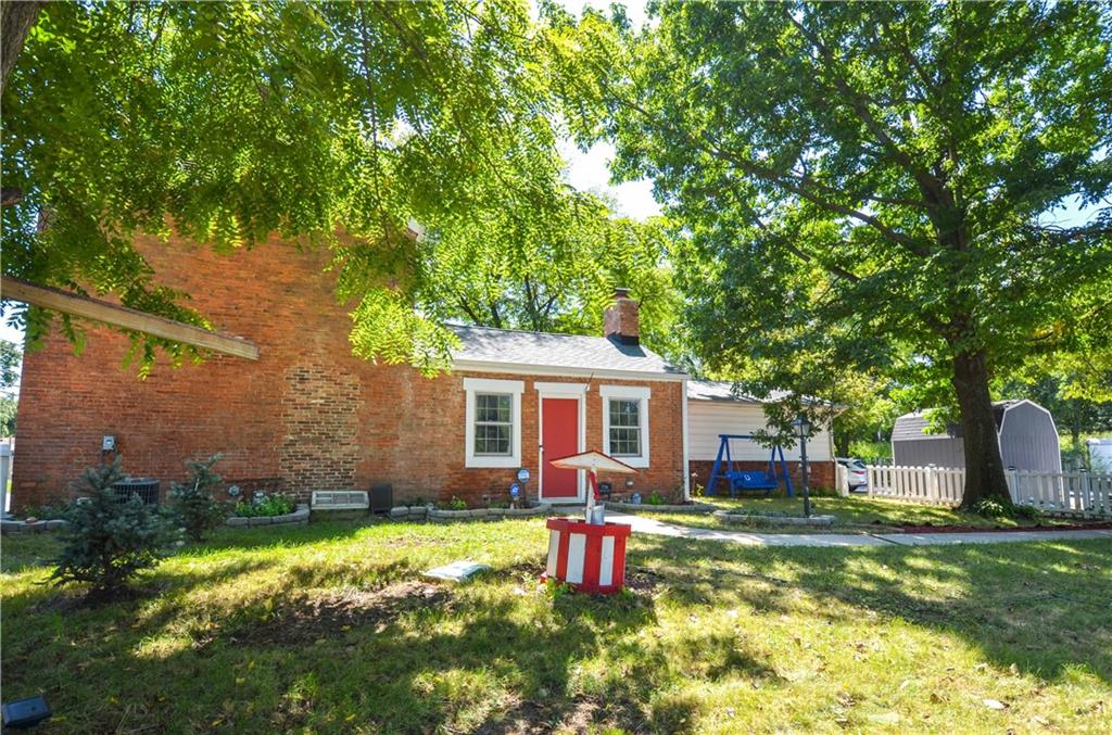7716 North Michigan Road Indianapolis, IN 46268 - Photo 5 of 49 Gallery Image 5