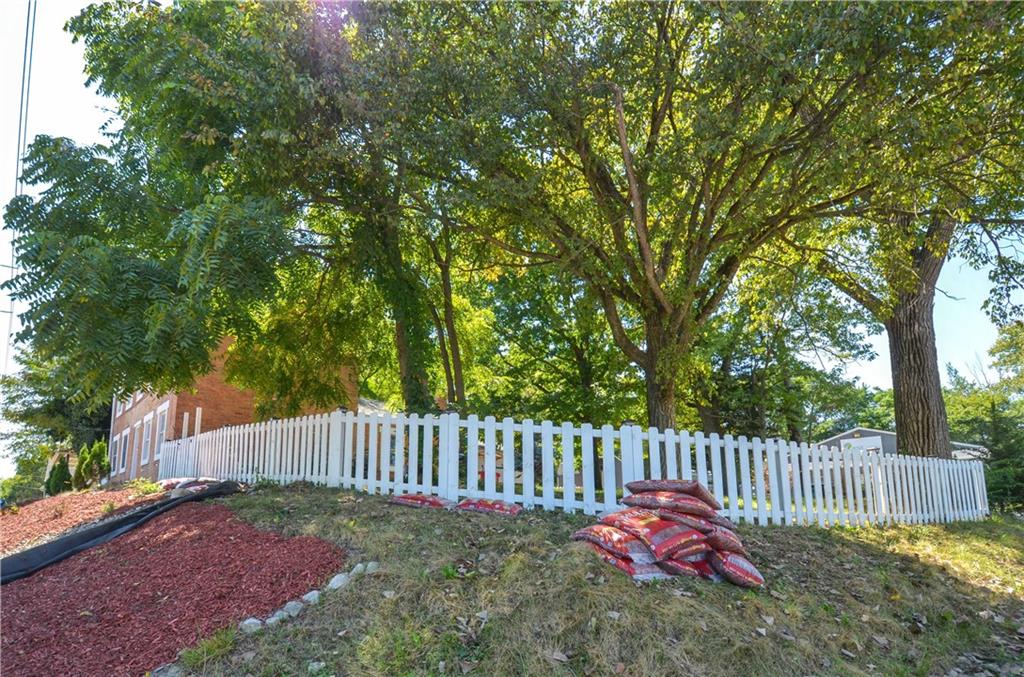 7716 North Michigan Road Indianapolis, IN 46268 - Photo 10 of 49 Gallery Image 10
