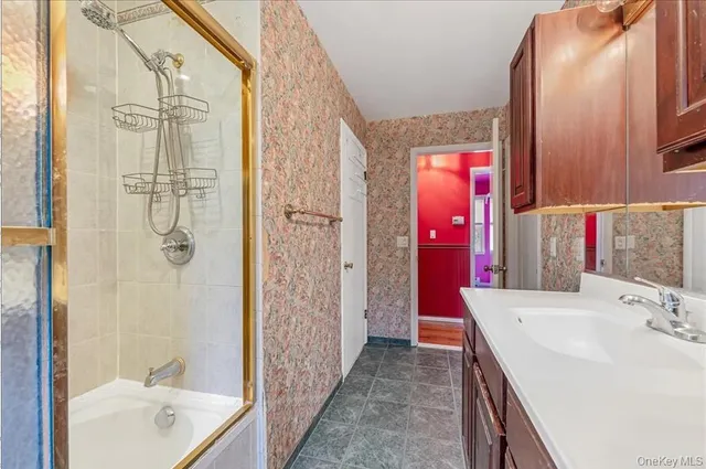 $3,300 | 93 Capital Drive, Washingtonville, NY 10992