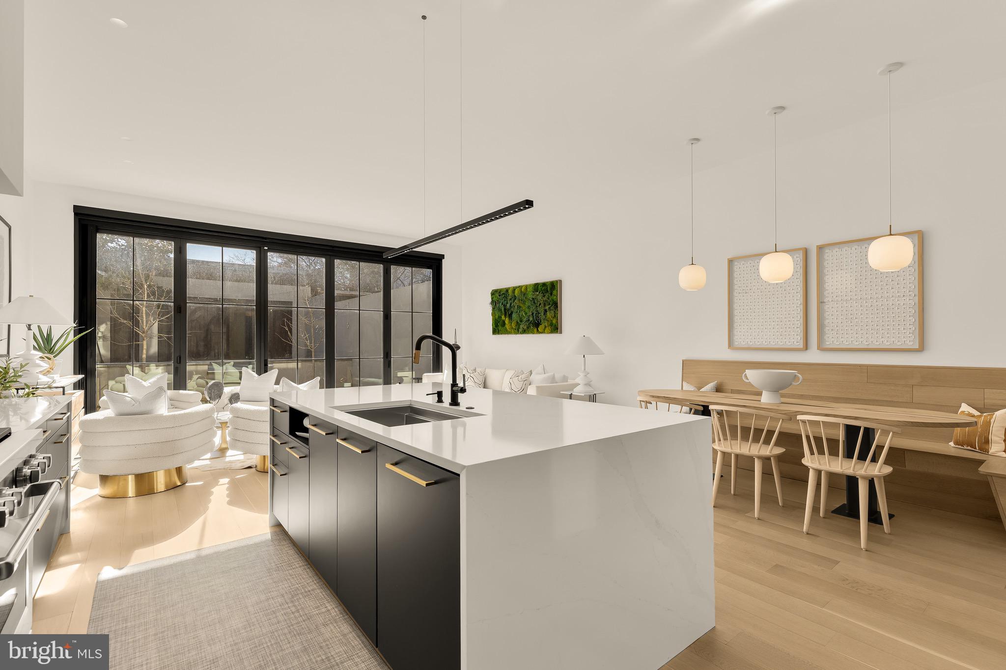 639 E Street Southeast Washington, DC 20003 - Photo 13 of 47