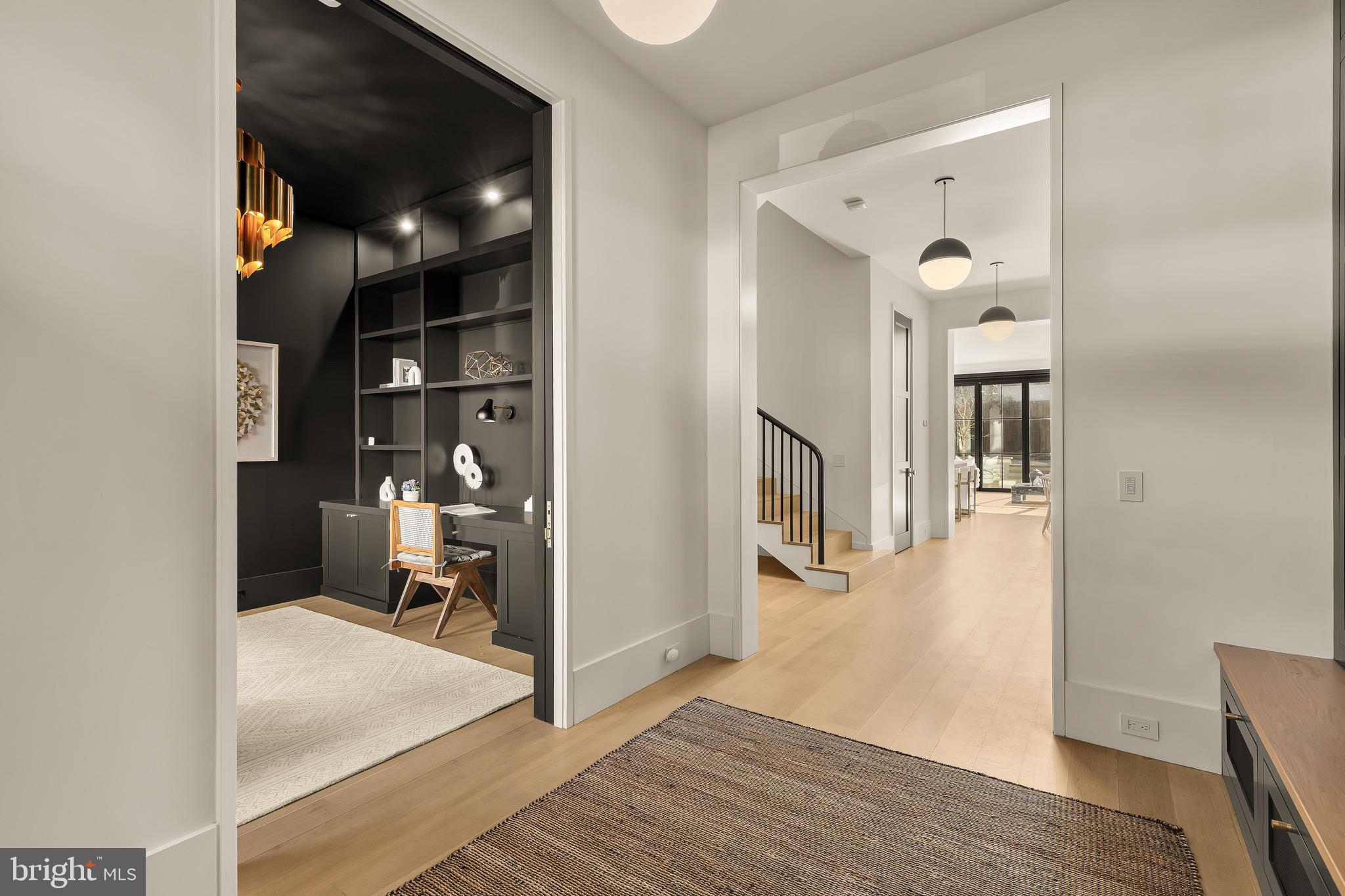 639 E Street Southeast Washington, DC 20003 - Photo 3 of 47