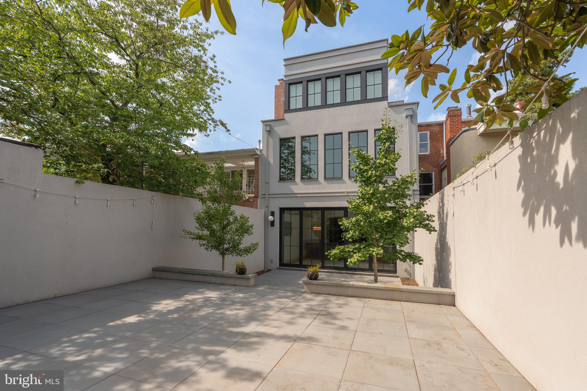 639 E Street Southeast Washington, DC 20003 - Photo 43 of 47