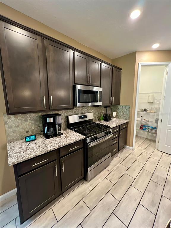2536 Autumn Stream Drive Leesburg, FL 34748 - Photo 10 of 42
