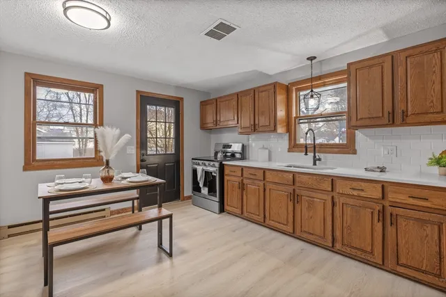 $299,987 | 187 Lamont Street, Springfield, MA 01119