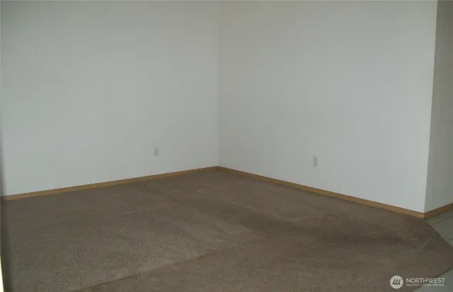 $2,495 | 4921 50th Avenue Southeast, Lacey, WA 98503