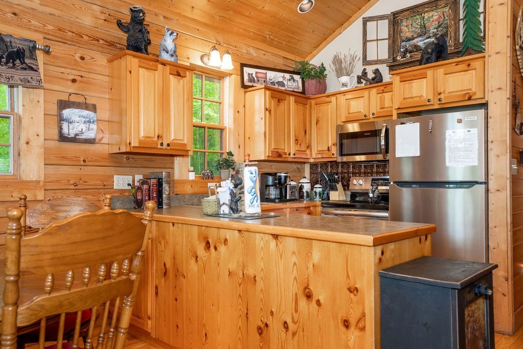 3329 Red Wolfe Road Sevierville, TN 37862 - Photo 8 of 39 Gallery Image 8