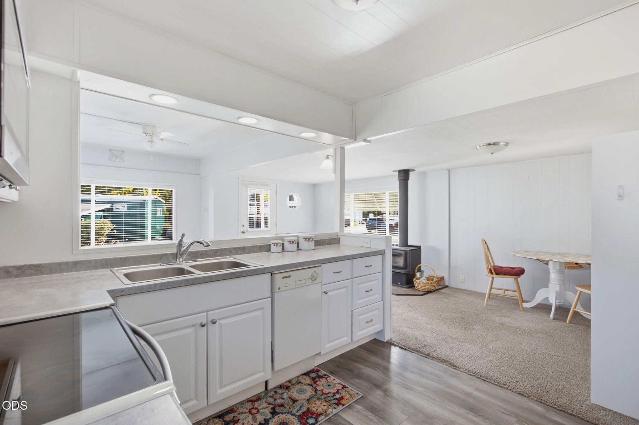 1241 Dowell Road, Unit 22 Grants Pass, OR 97527 - Photo 7 of 14 Gallery Image 7