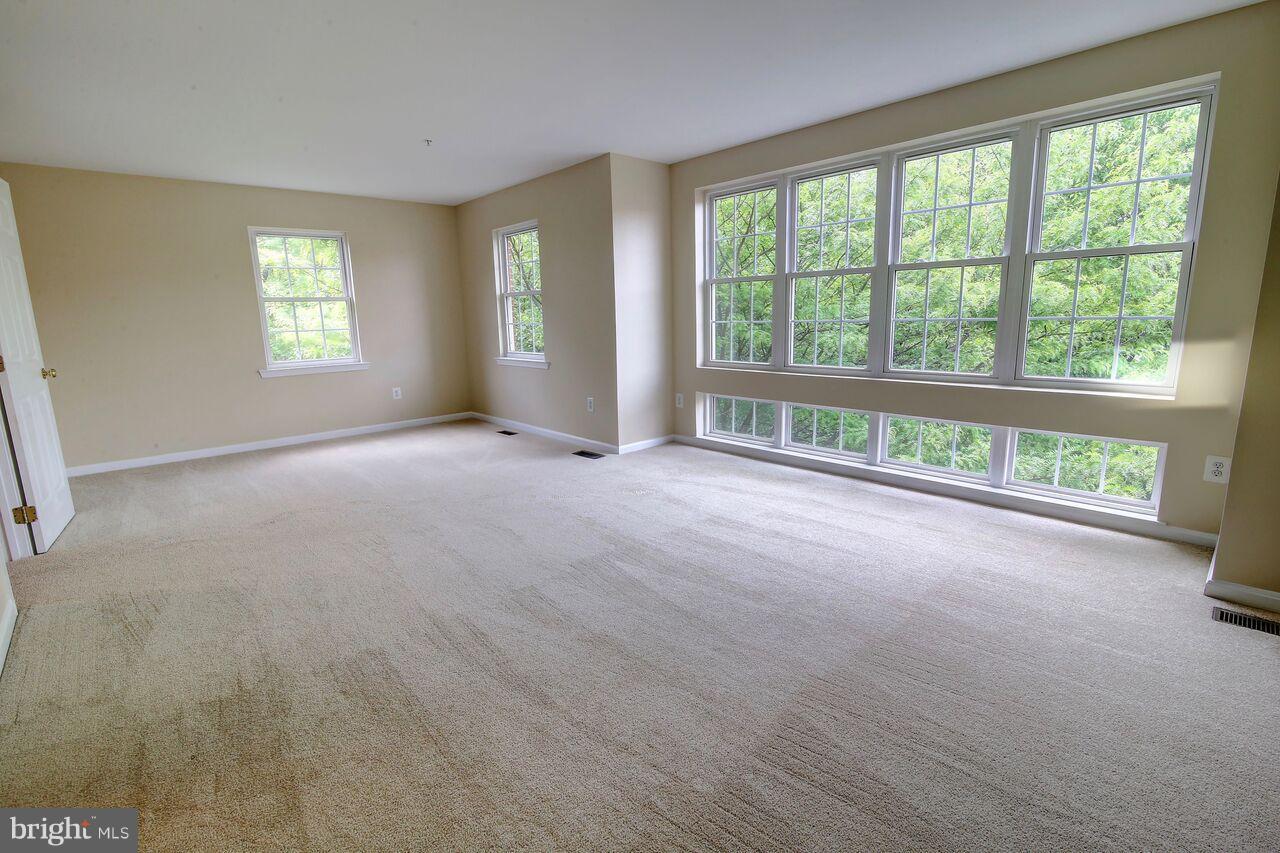 12070 Kinsley Place Reston, VA 20190 - Photo 13 of 28 Bedroom (Master)