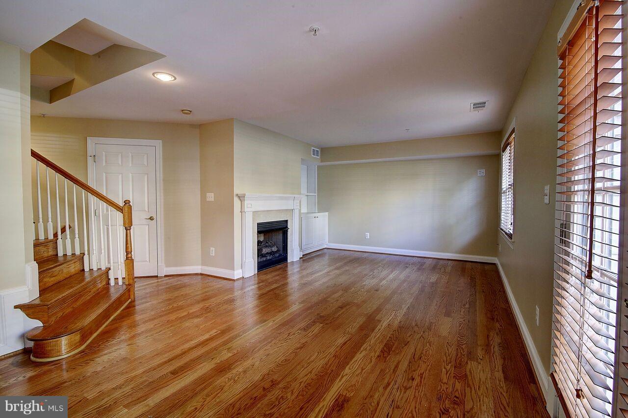 12070 Kinsley Place Reston, VA 20190 - Photo 20 of 28 Recreation Room - lower level
