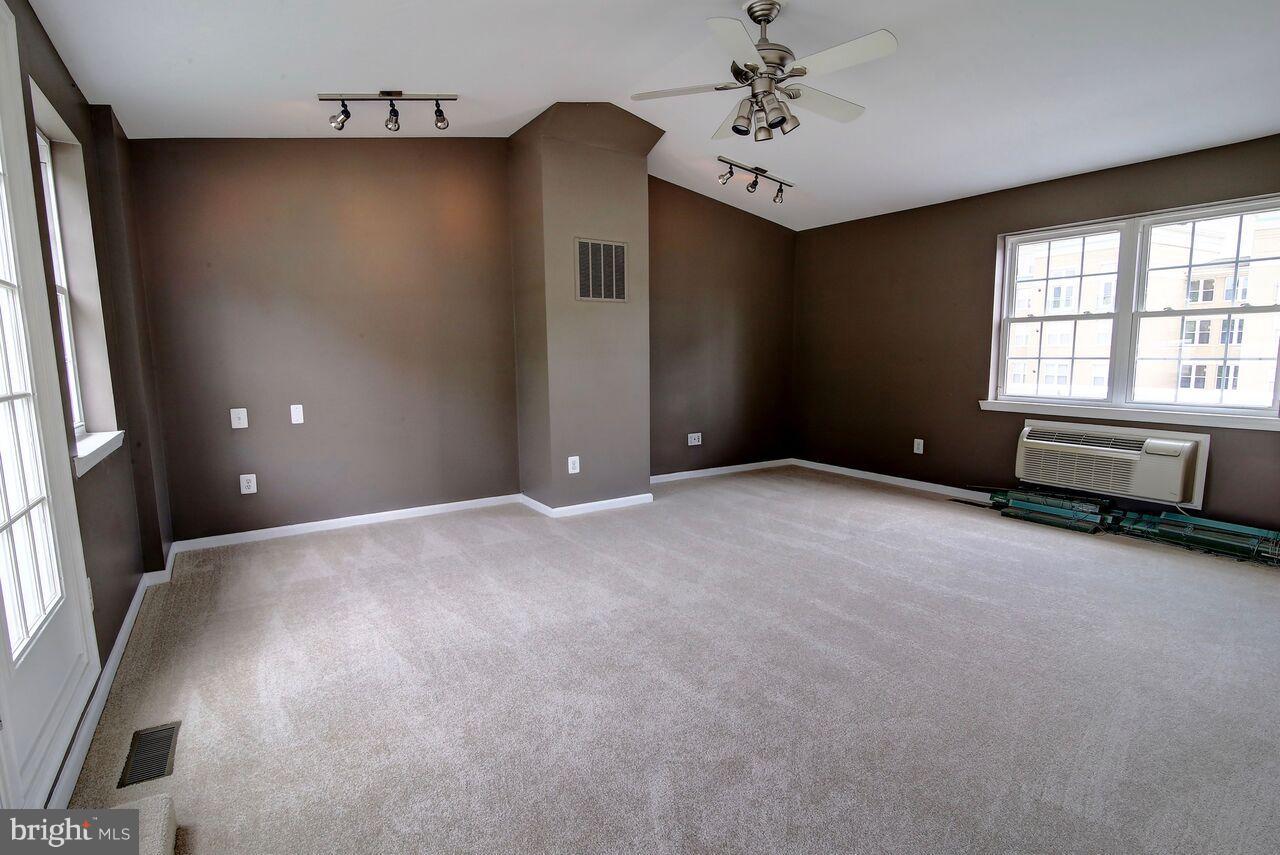 12070 Kinsley Place Reston, VA 20190 - Photo 23 of 28 Interior (General) - 4th Fl Loft