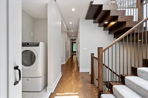 $2,500,000 | 2901 North Burling Street, Chicago, IL 60657