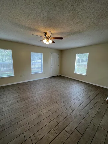 $1,495 | 204 Johnson Court, Crestview, FL 32536