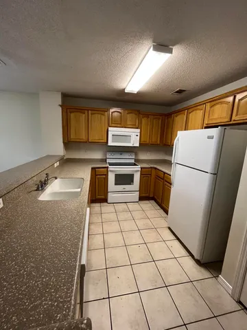 $1,495 | 204 Johnson Court, Crestview, FL 32536