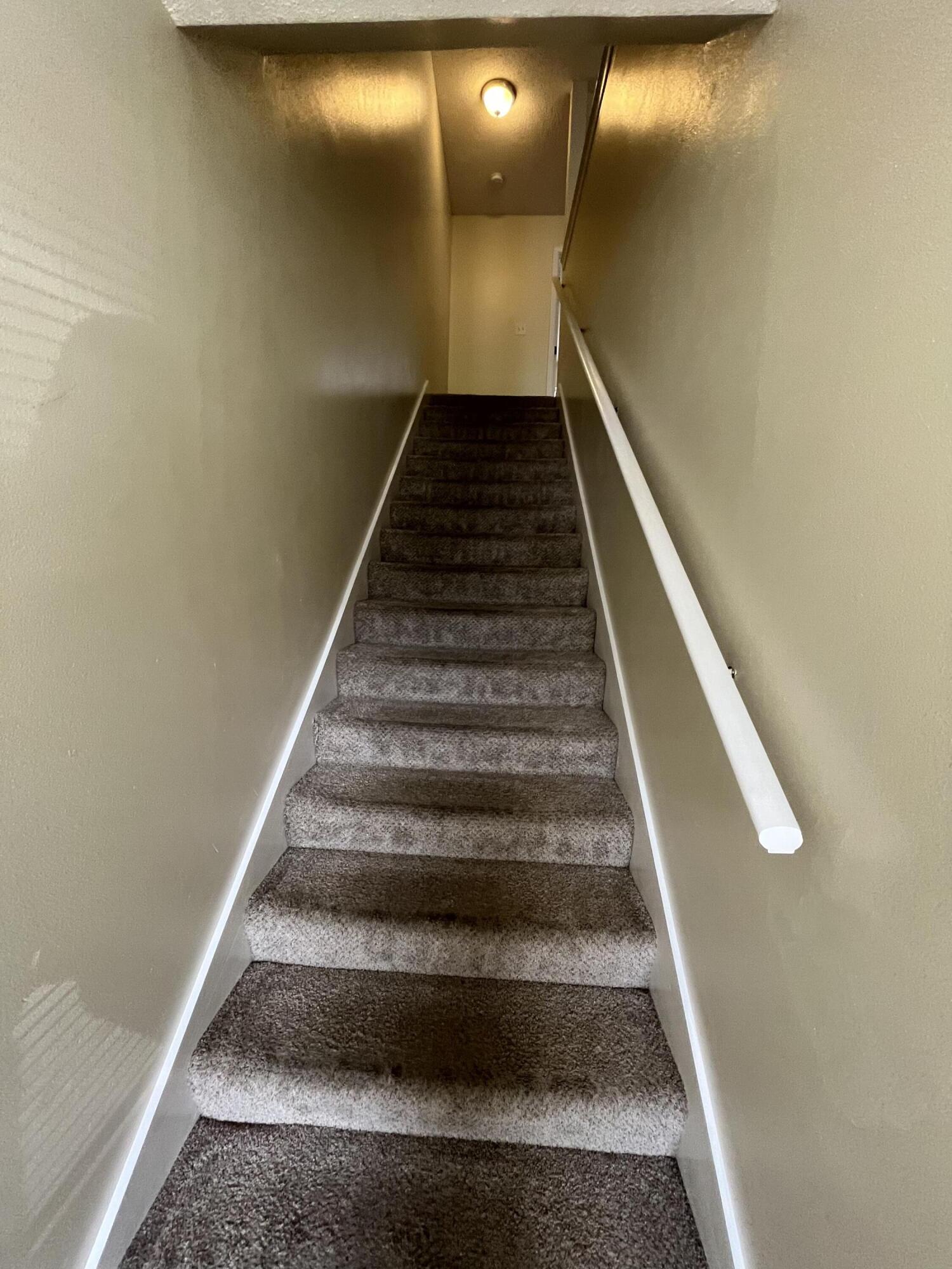 204 Johnson Court Crestview, FL 32536 - Photo 5 of 17 a view of entryway