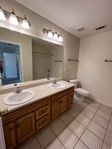 $1,495 | 204 Johnson Court, Crestview, FL 32536