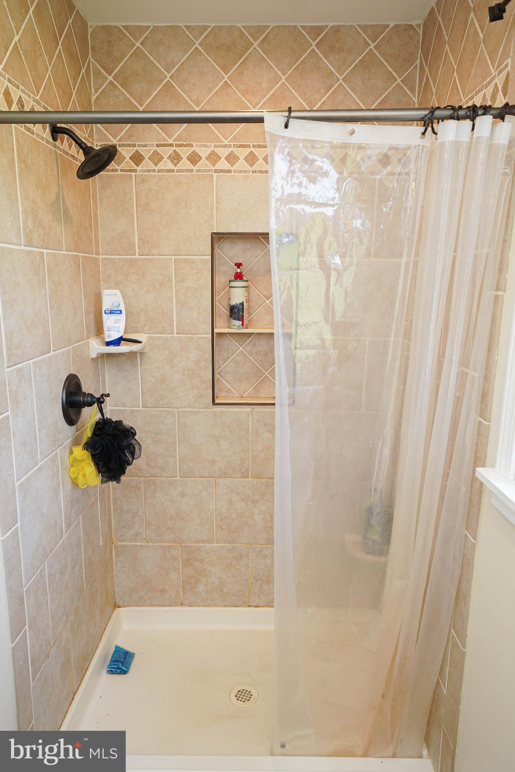 10564 Waller Road Laurel, DE 19956 - Photo 20 of 33 a bathroom with a shower