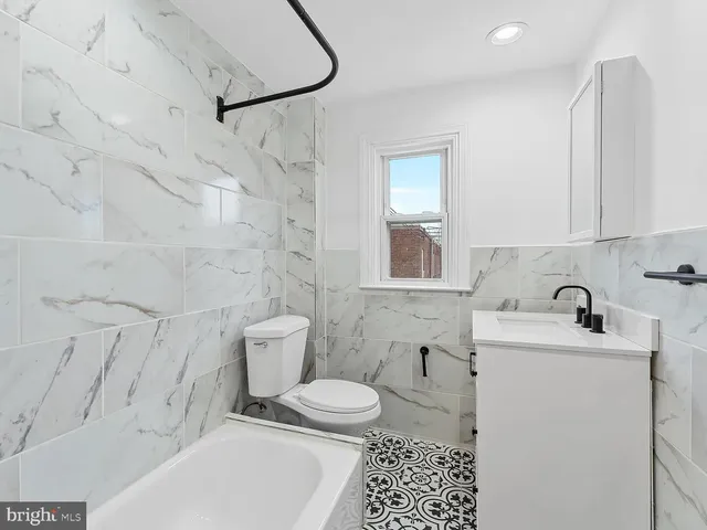 $1,600 | 1006 Butler Street, Chester, PA 19013